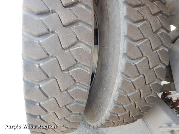 image for item DN1628 2014 Mack LEU613  refuse truck