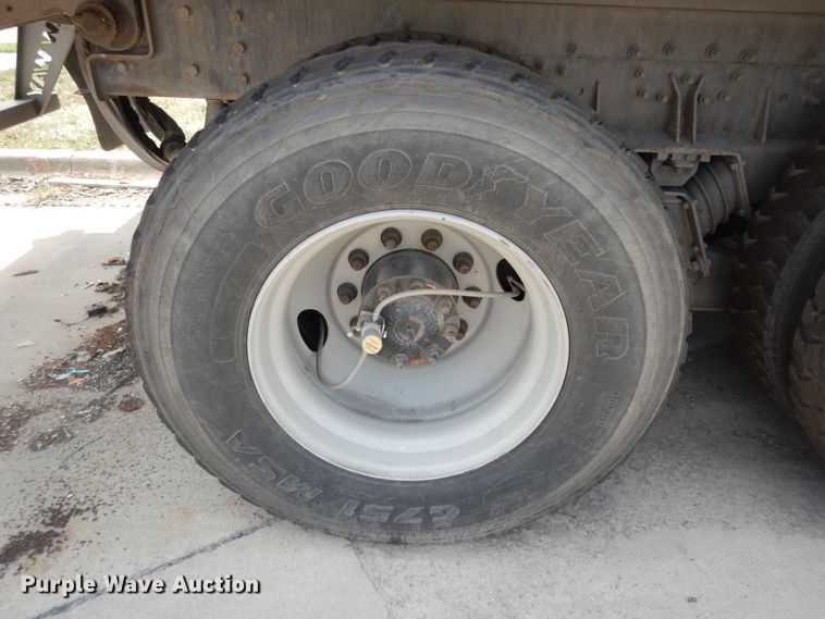 image for item DN1628 2014 Mack LEU613  refuse truck