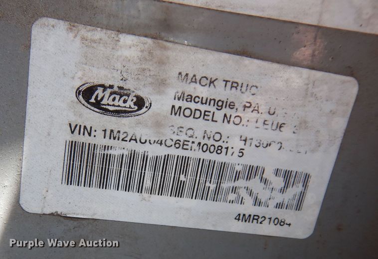 image for item DN1628 2014 Mack LEU613  refuse truck