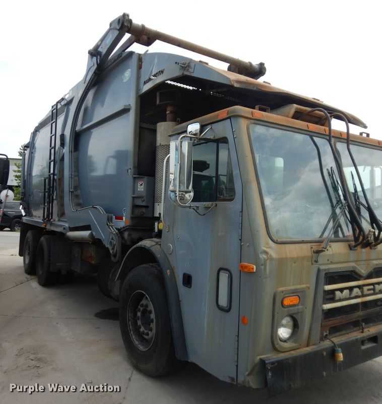 image for item DN1629 2015 Mack LEU633 Mammoth  refuse truck