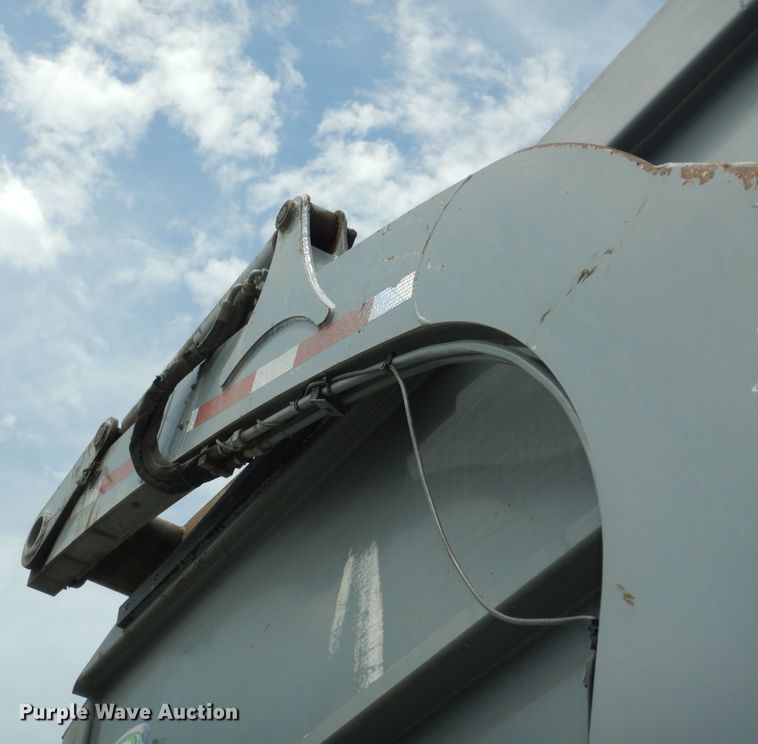 image for item DN1629 2015 Mack LEU633 Mammoth  refuse truck