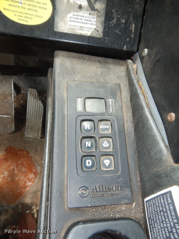 image for item DN1629 2015 Mack LEU633 Mammoth  refuse truck