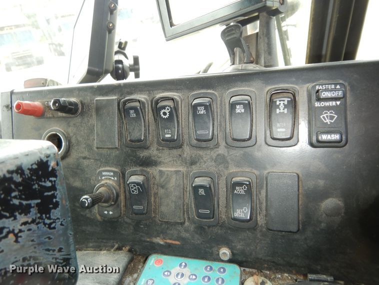 image for item DN1629 2015 Mack LEU633 Mammoth  refuse truck