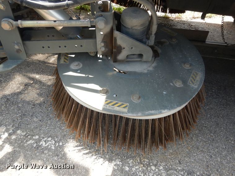 image for item DN1630 2014 Auto Car ACMD42  street sweeper truck