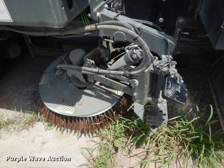 image for item DN1630 2014 Auto Car ACMD42  street sweeper truck