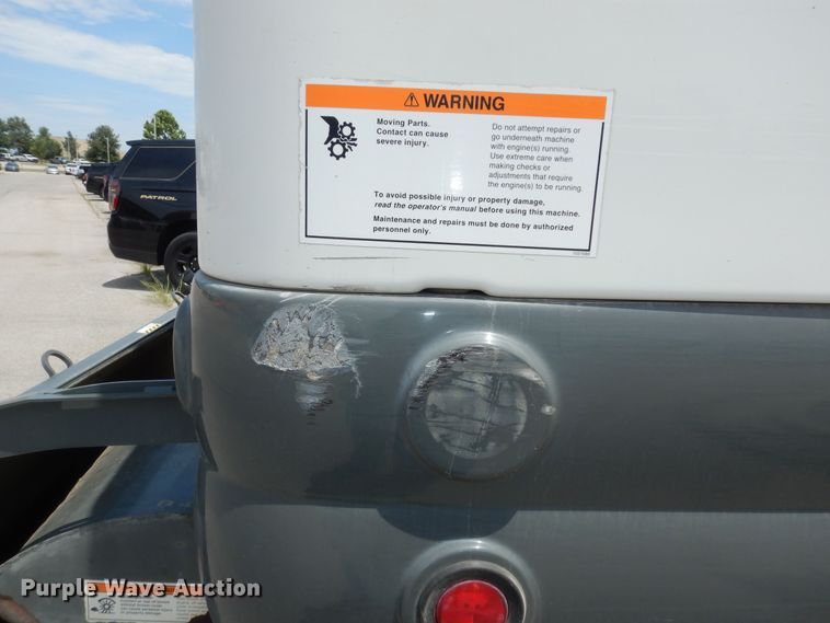 image for item DN1630 2014 Auto Car ACMD42  street sweeper truck