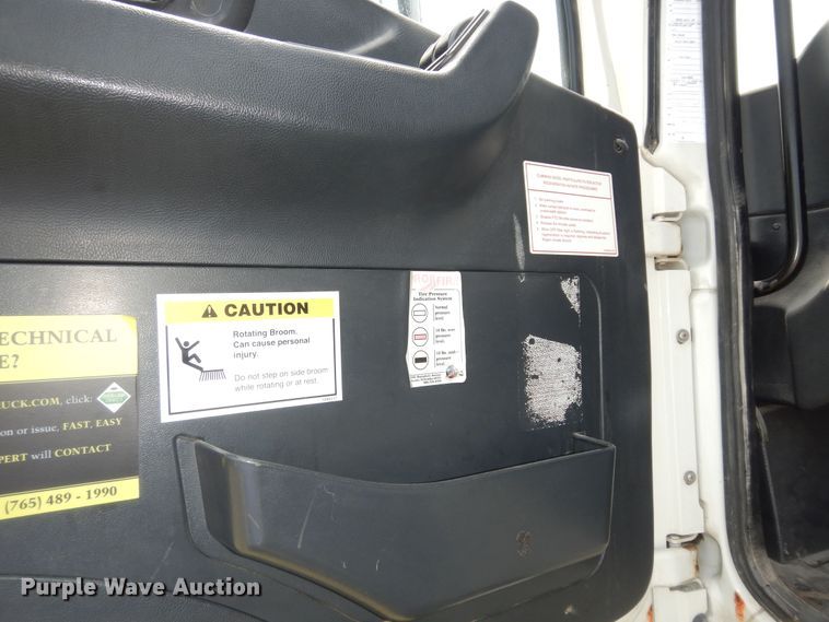 image for item DN1630 2014 Auto Car ACMD42  street sweeper truck