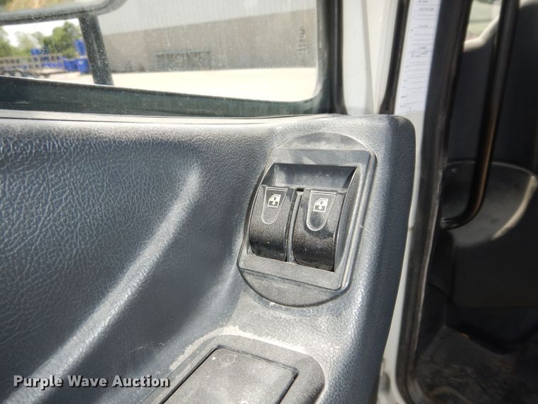 image for item DN1630 2014 Auto Car ACMD42  street sweeper truck