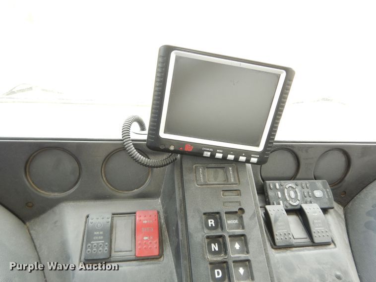 image for item DN1630 2014 Auto Car ACMD42  street sweeper truck