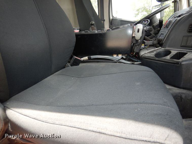 image for item DN1630 2014 Auto Car ACMD42  street sweeper truck