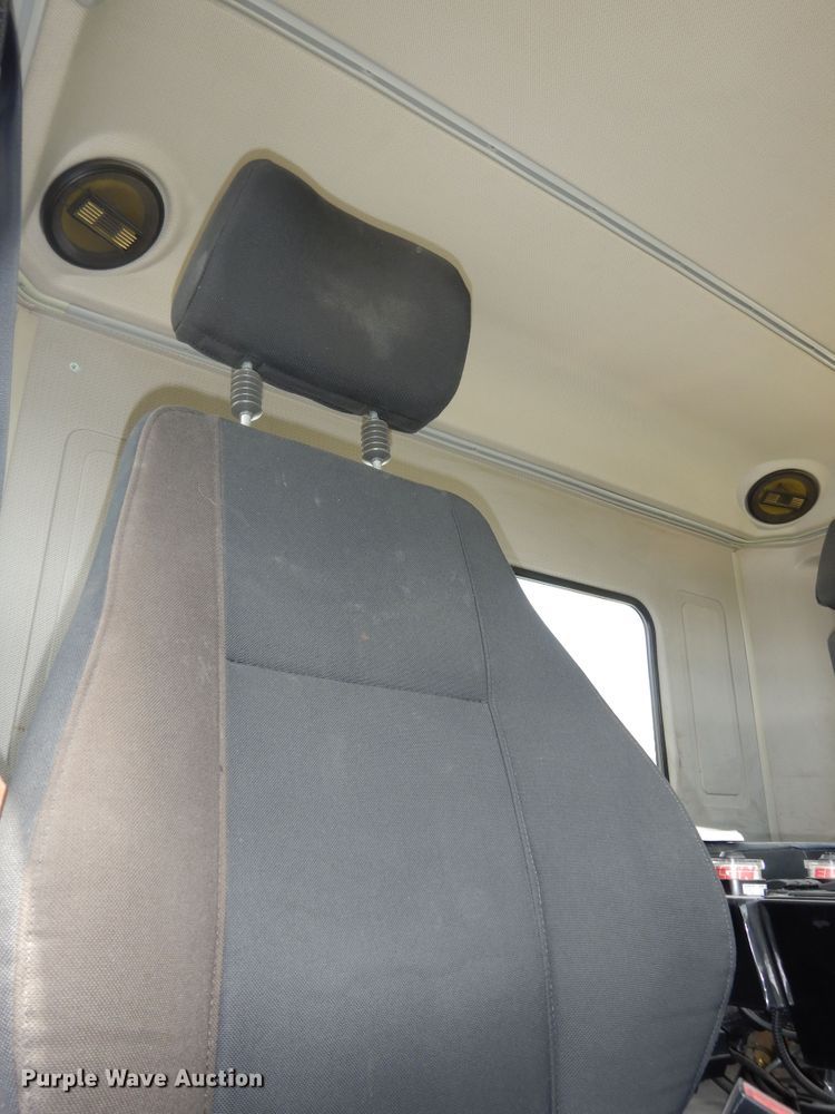 image for item DN1630 2014 Auto Car ACMD42  street sweeper truck