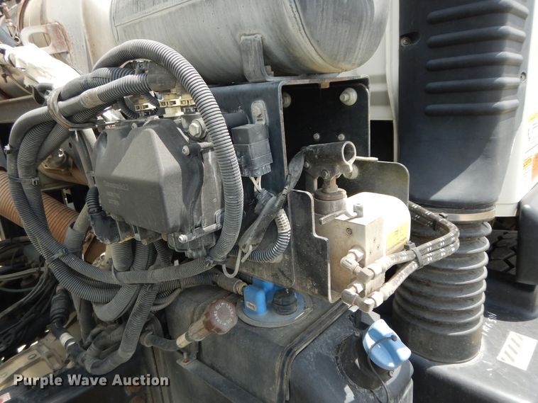 image for item DN1630 2014 Auto Car ACMD42  street sweeper truck