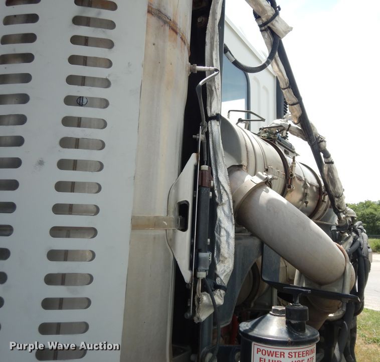 image for item DN1630 2014 Auto Car ACMD42  street sweeper truck