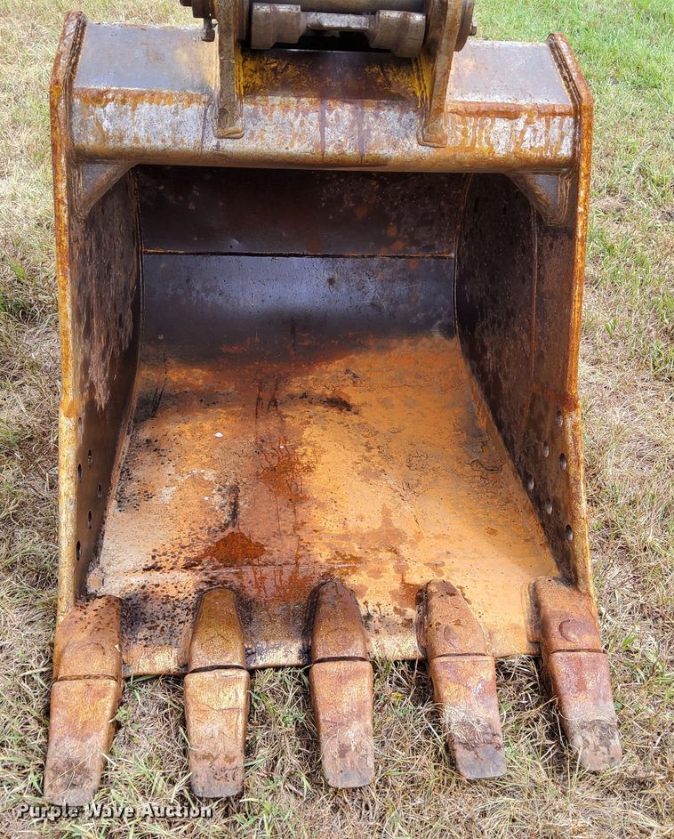 image for item DN1659 2006 Hitachi ZX200LC  excavator