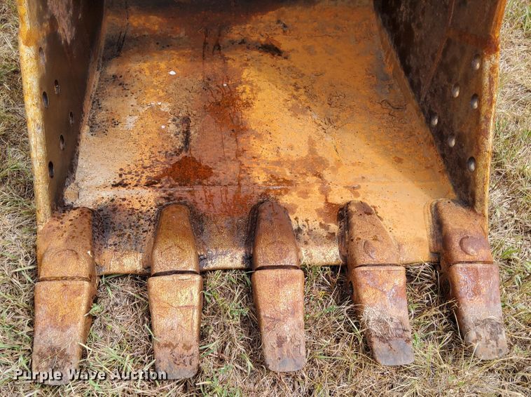 image for item DN1659 2006 Hitachi ZX200LC  excavator