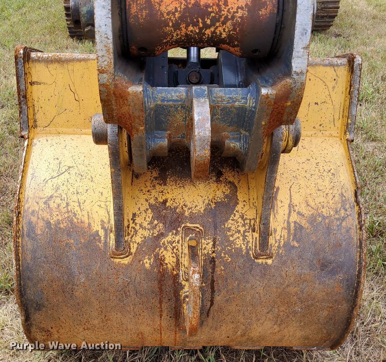 image for item DN1659 2006 Hitachi ZX200LC  excavator