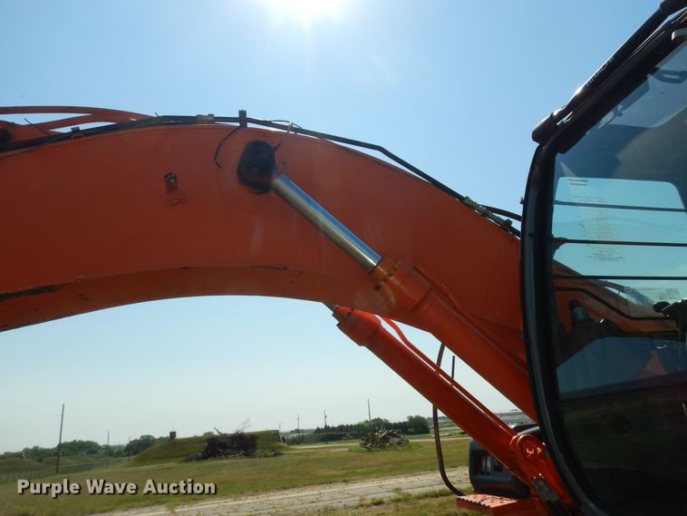 image for item DN1659 2006 Hitachi ZX200LC  excavator