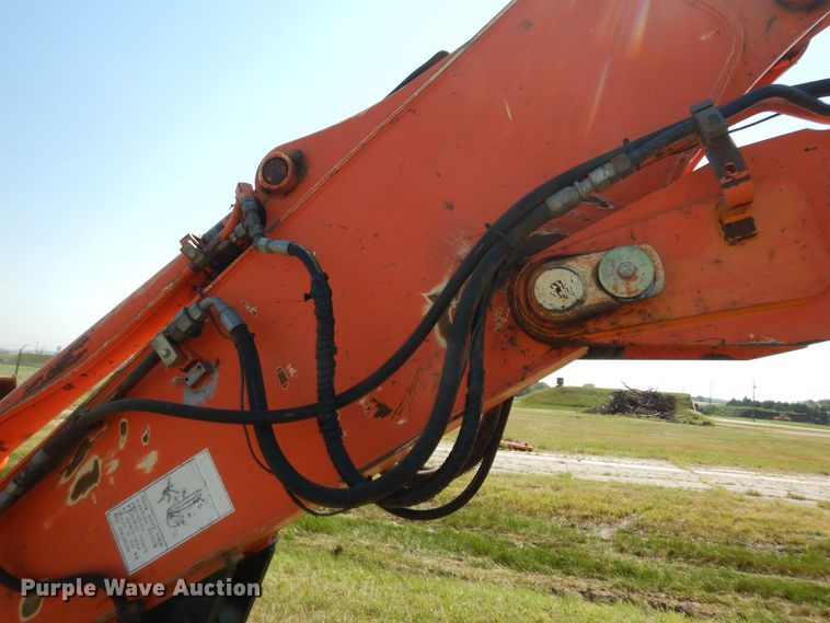 image for item DN1659 2006 Hitachi ZX200LC  excavator