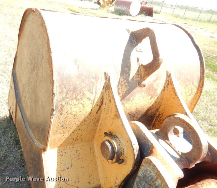 image for item DN1659 2006 Hitachi ZX200LC  excavator