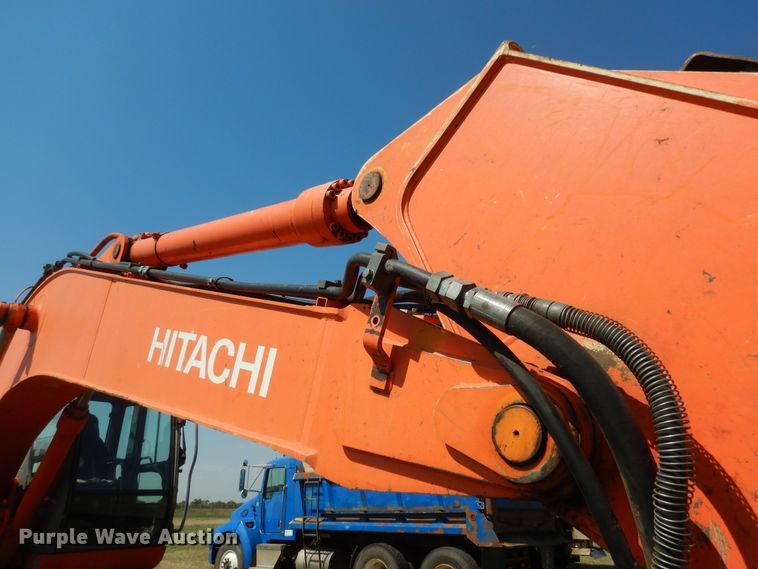 image for item DN1659 2006 Hitachi ZX200LC  excavator