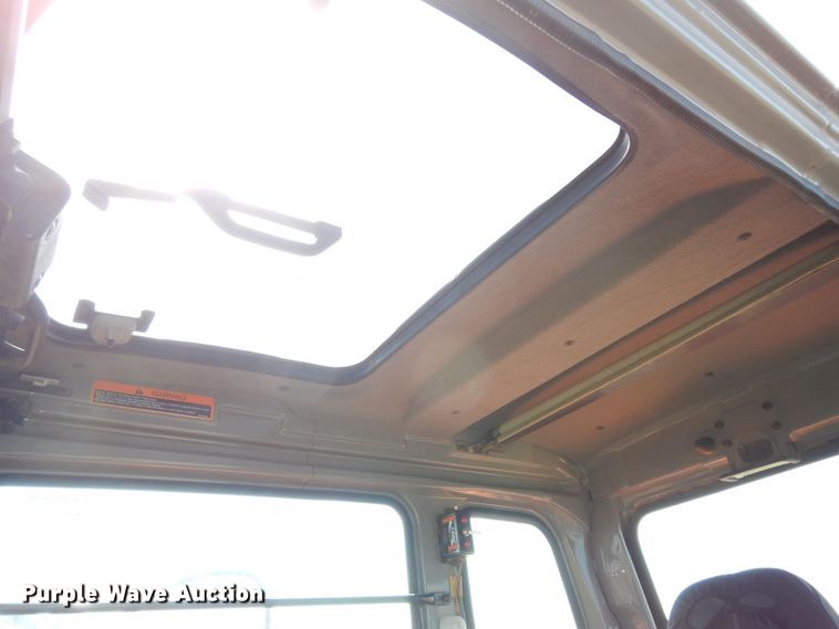 image for item DN1659 2006 Hitachi ZX200LC  excavator