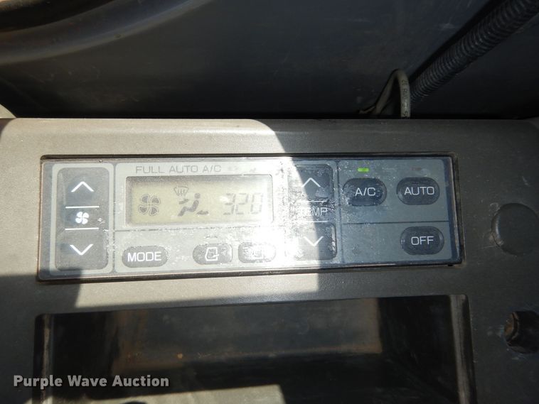 image for item DN1659 2006 Hitachi ZX200LC  excavator