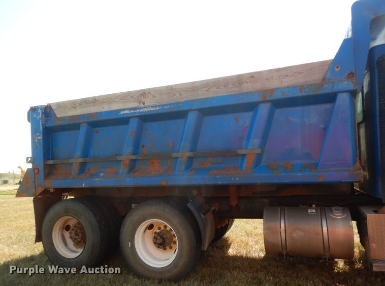 image for item DN1660 2008 Kenworth T300  dump truck