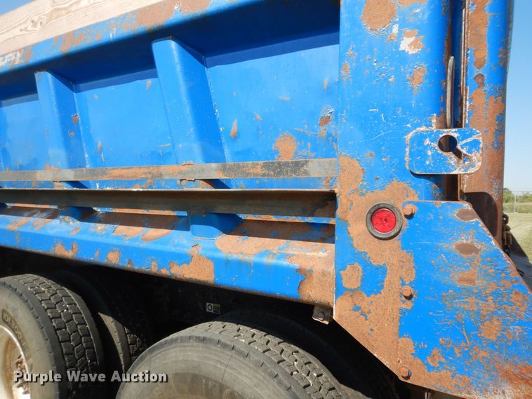 image for item DN1660 2008 Kenworth T300  dump truck