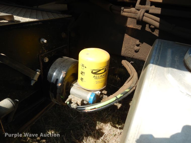 image for item DN1660 2008 Kenworth T300  dump truck