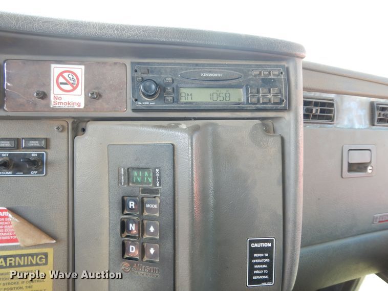 image for item DN1660 2008 Kenworth T300  dump truck