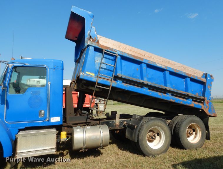 image for item DN1660 2008 Kenworth T300  dump truck