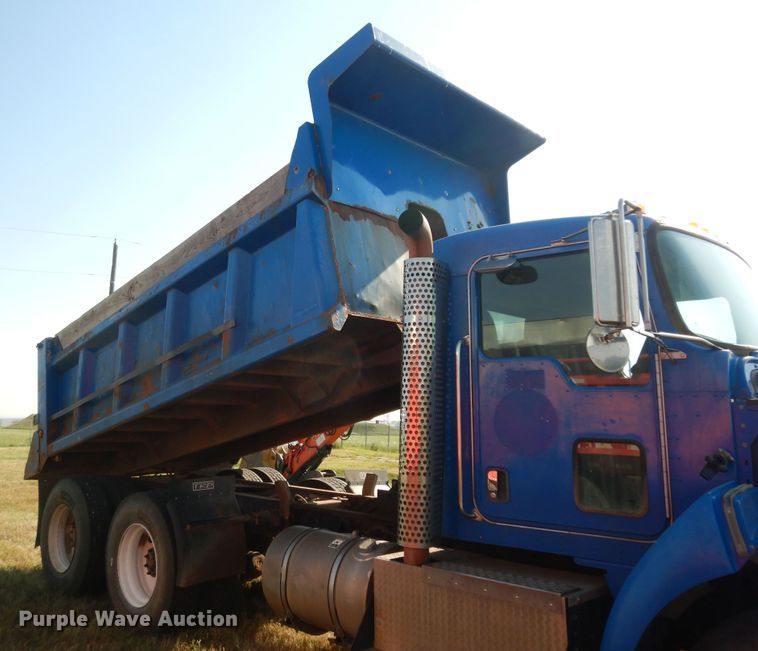 image for item DN1660 2008 Kenworth T300  dump truck