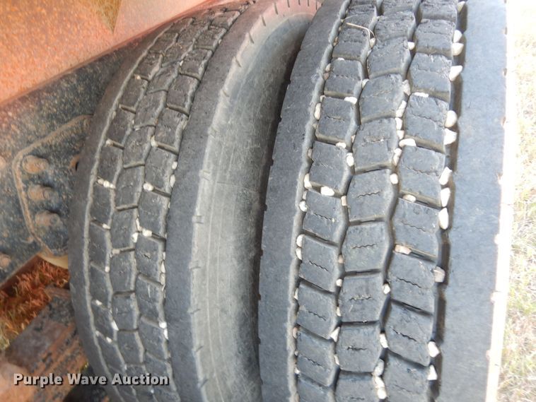 image for item DN1660 2008 Kenworth T300  dump truck