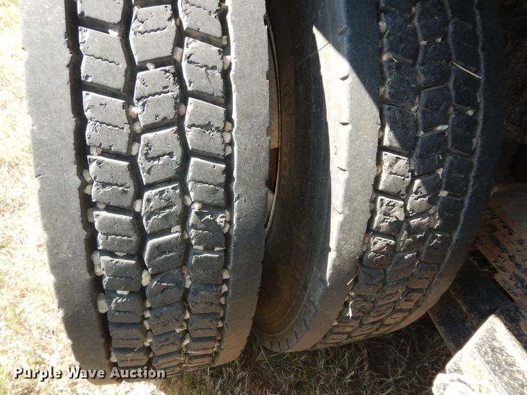 image for item DN1660 2008 Kenworth T300  dump truck