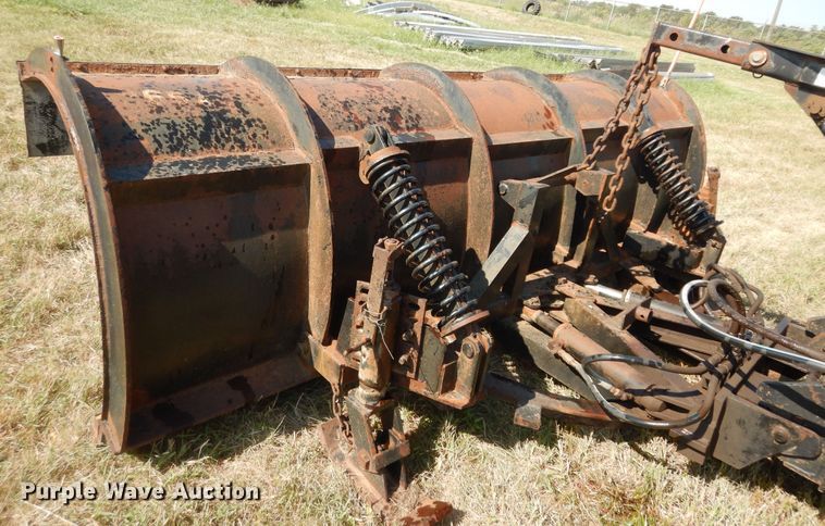 image for item DN1661 1999 International 4900  dump truck