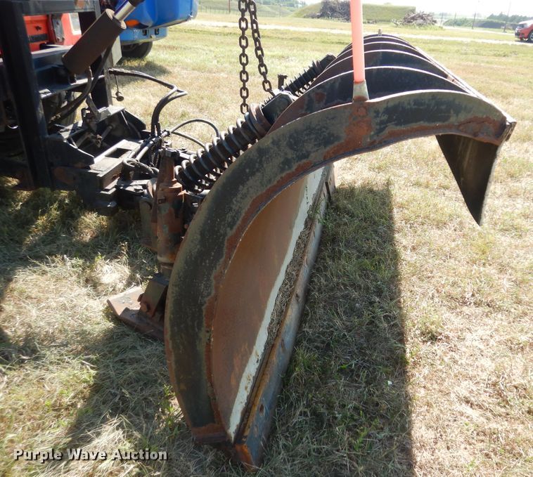 image for item DN1661 1999 International 4900  dump truck