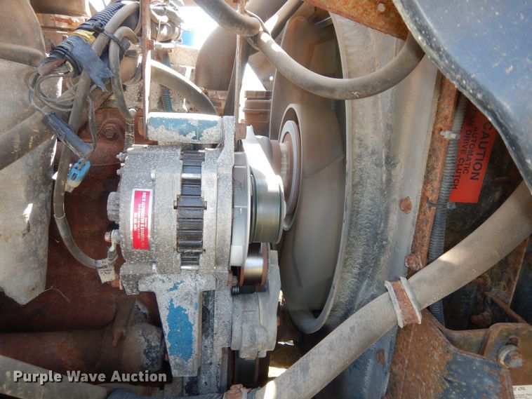 image for item DN1661 1999 International 4900  dump truck