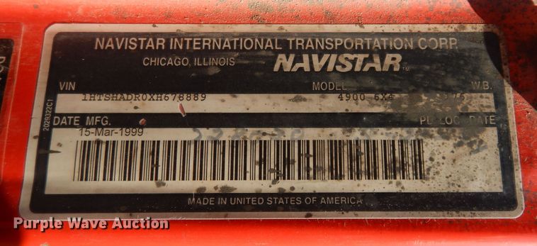 image for item DN1661 1999 International 4900  dump truck