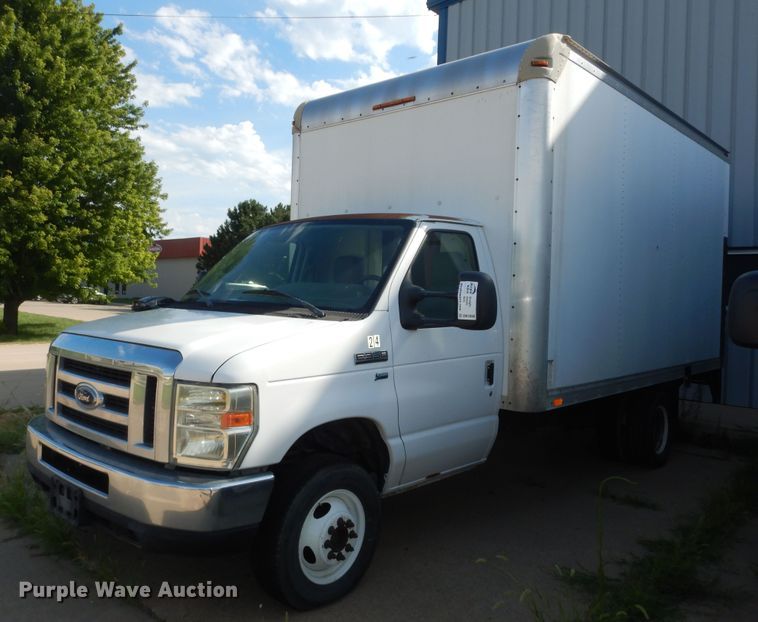 image for item DN1668 2009 Ford E350 Super Duty  box truck