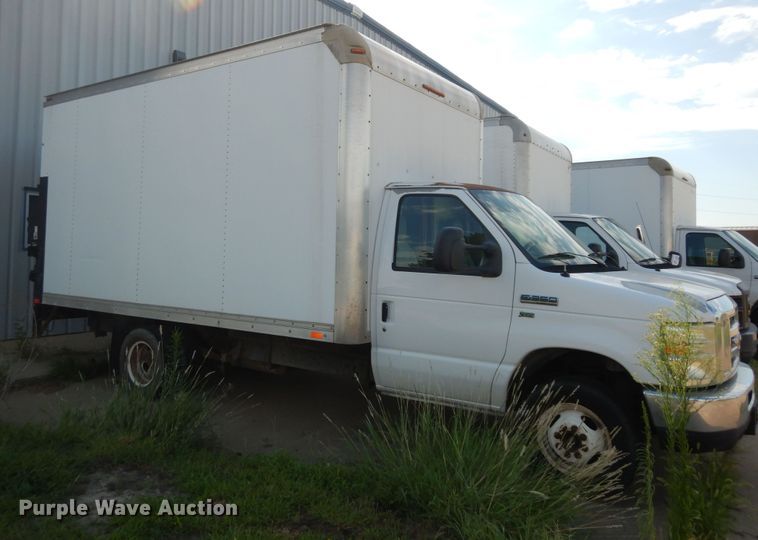image for item DN1668 2009 Ford E350 Super Duty  box truck