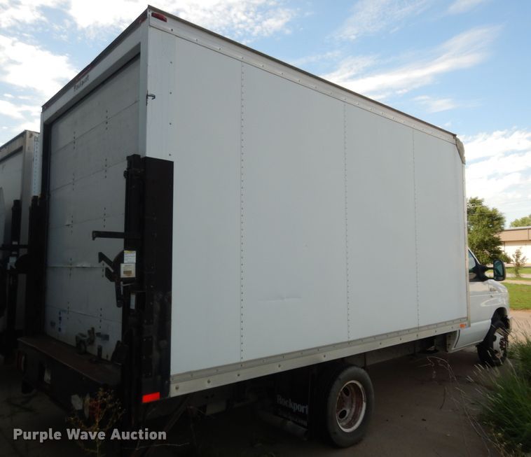 image for item DN1668 2009 Ford E350 Super Duty  box truck