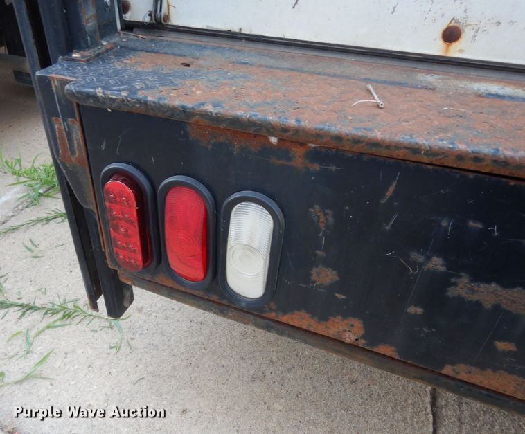 image for item DN1668 2009 Ford E350 Super Duty  box truck