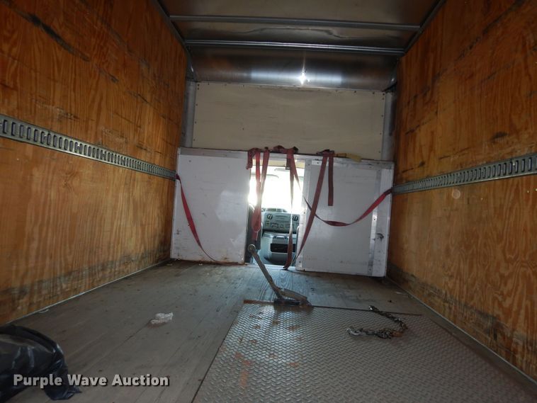 image for item DN1668 2009 Ford E350 Super Duty  box truck