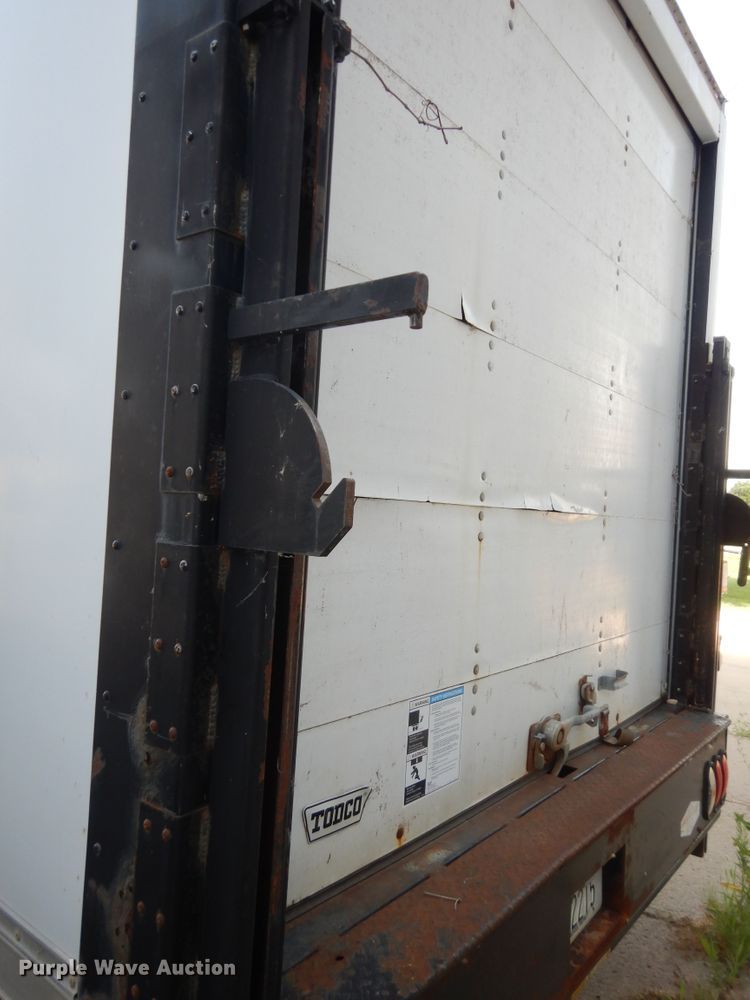 image for item DN1668 2009 Ford E350 Super Duty  box truck