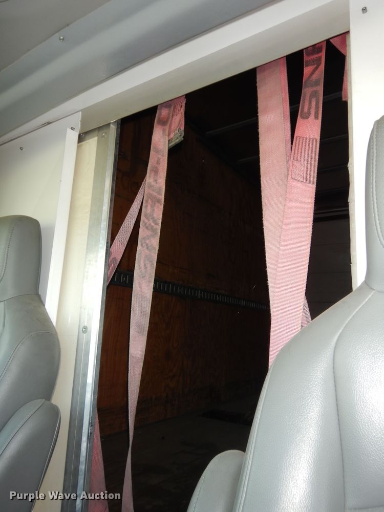 image for item DN1668 2009 Ford E350 Super Duty  box truck