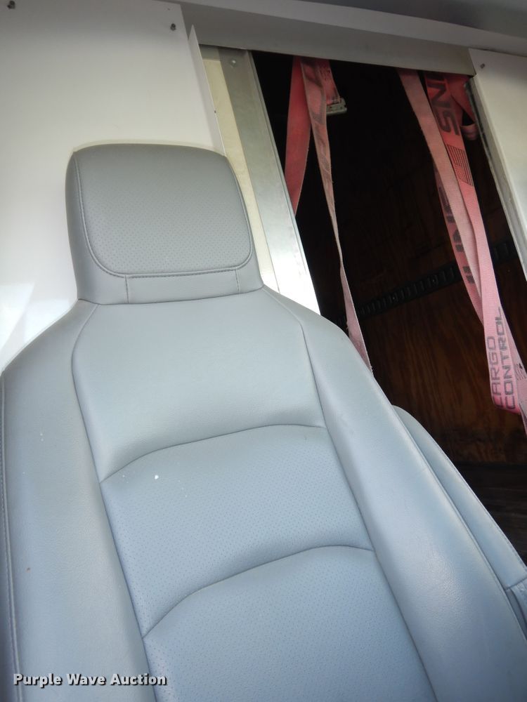 image for item DN1668 2009 Ford E350 Super Duty  box truck