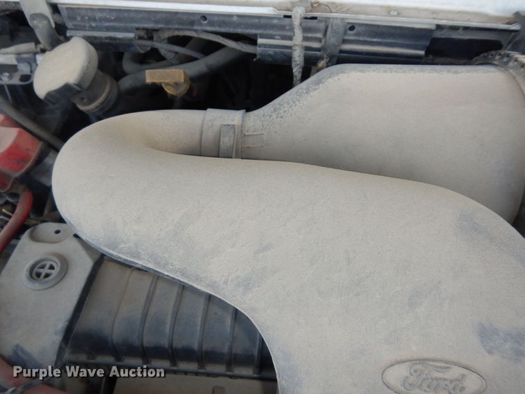 image for item DN1668 2009 Ford E350 Super Duty  box truck