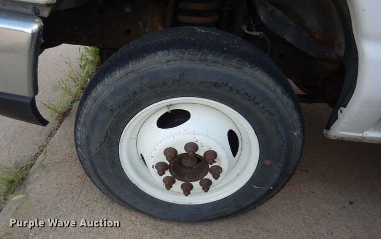 image for item DN1668 2009 Ford E350 Super Duty  box truck