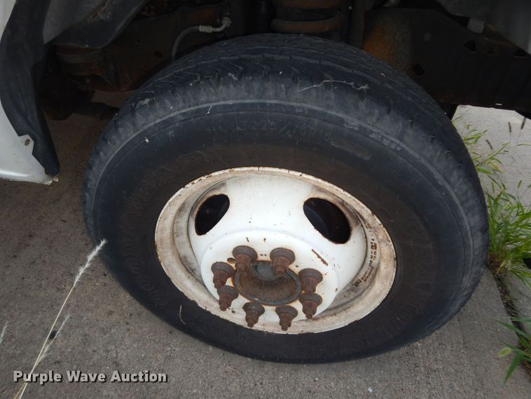 image for item DN1668 2009 Ford E350 Super Duty  box truck