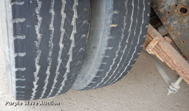 image for item DN1668 2009 Ford E350 Super Duty  box truck